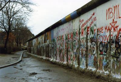 Bogen der Grenzmauer 75 auf dem Bethaniendamm