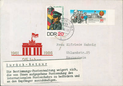 Briefumschlag mit Emblem "25 Jahre Antifaschistischer Schutzwall" und Retourenzettel