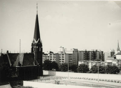 Ostansicht der Versöhnungskirche von der Strelitzer Straße 54