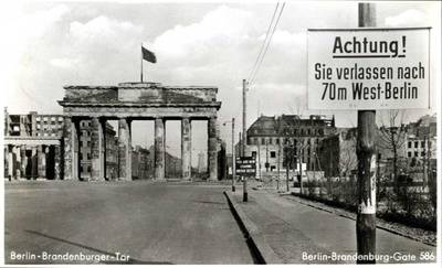 Berlin- Brandenburger Tor;