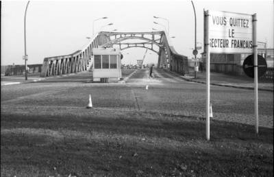 Grenzübergangsstelle Bornholmer Straße auf der Bösebrücke